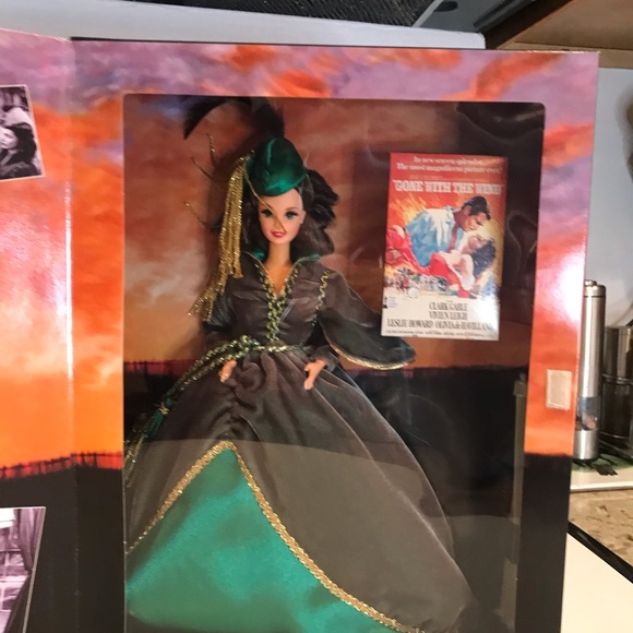 Barbie as “Scarlett O’Hara” - Picture 2 of 7